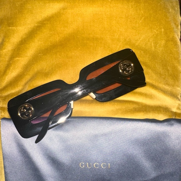 🔥100% Authentic Gucci Hollywood Forever Rectangular Sunglasses with Crystals🔥 - Picture 12 of 13